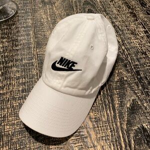 Nike White Baseball Cap